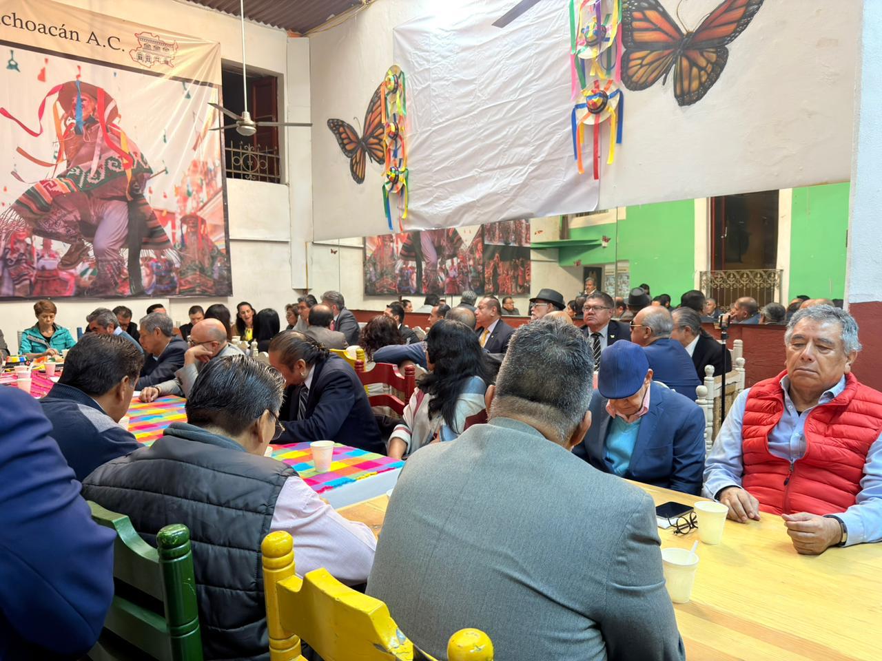 SE COMPROMETEN PERIODISTAS A UNIRSE PARA DEFENDER LA LIBERTAD DE EXPRESIÓN